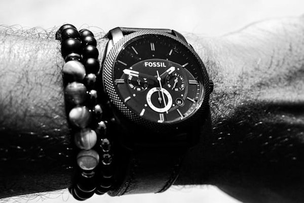 Comment marier des bracelets en tissu avec une montre sportive?